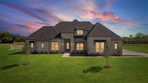 $684,900 | 121 Aiden Drive, Waxahachie, TX 75165