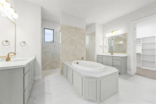 $699,900 | 121 Aiden Drive, Waxahachie, TX 75165