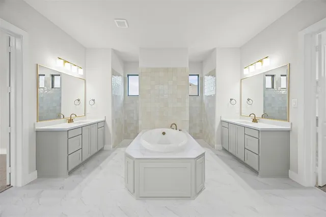 $699,900 | 121 Aiden Drive, Waxahachie, TX 75165