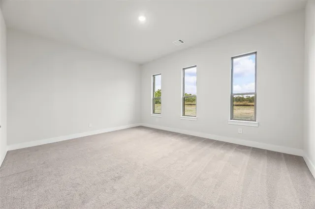 $699,900 | 121 Aiden Drive, Waxahachie, TX 75165