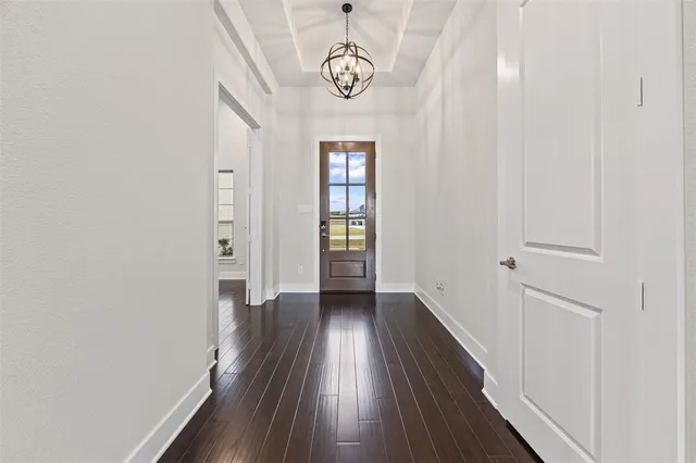 $699,900 | 121 Aiden Drive, Waxahachie, TX 75165