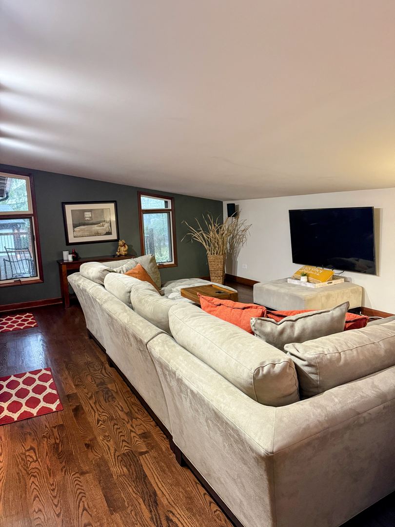 802 Lill Street Barrington, IL 60010 - Photo 7 of 12