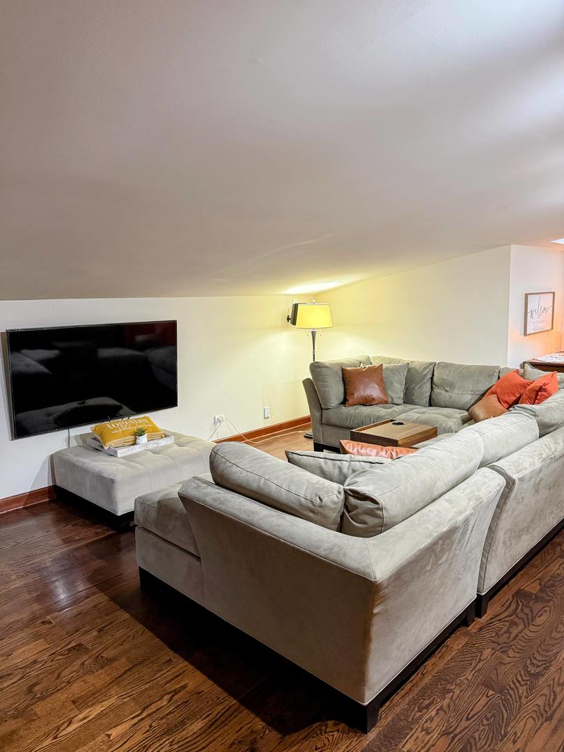 802 Lill Street Barrington, IL 60010 - Photo 8 of 12