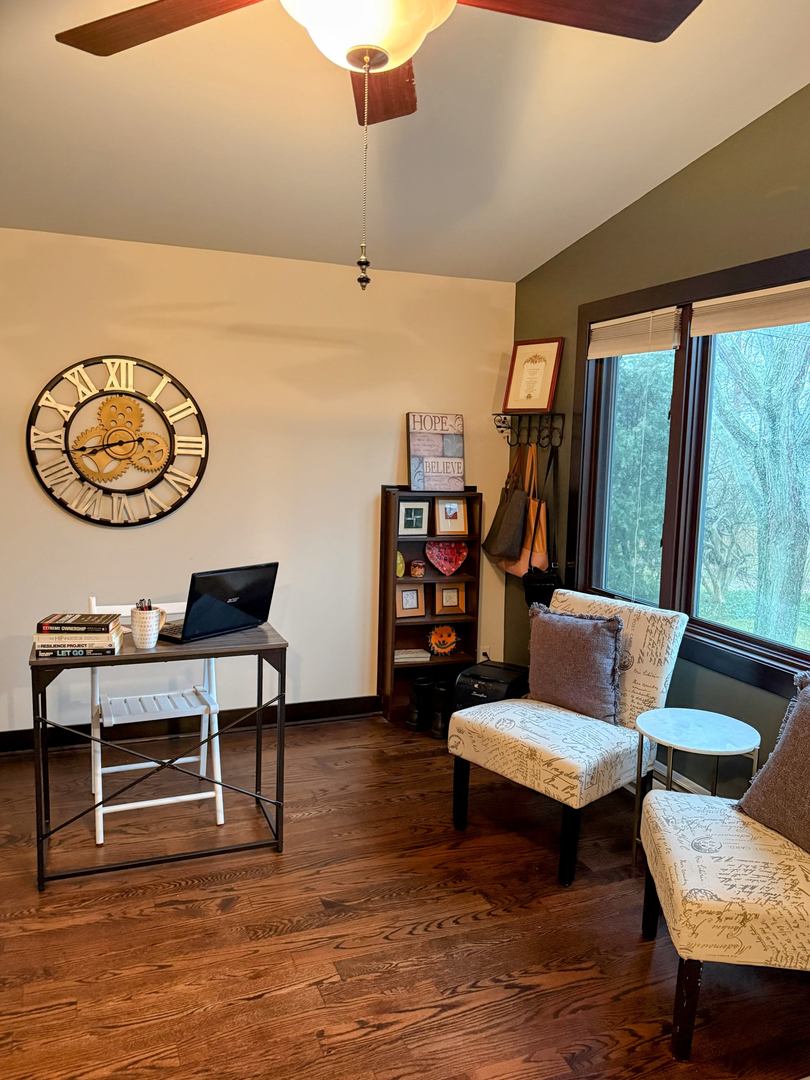 802 Lill Street Barrington, IL 60010 - Photo 9 of 12