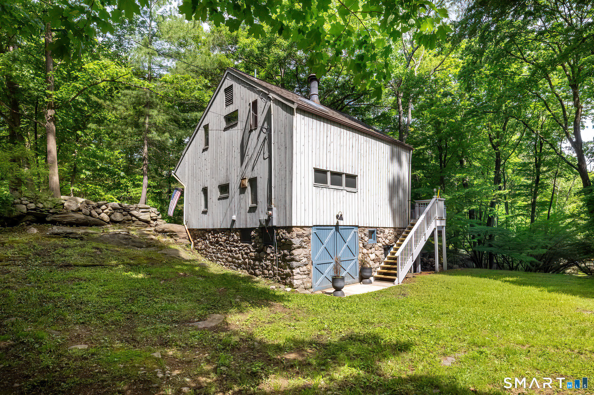 18 Indian Hill Road Wilton, CT 06897 - Photo 25 of 33