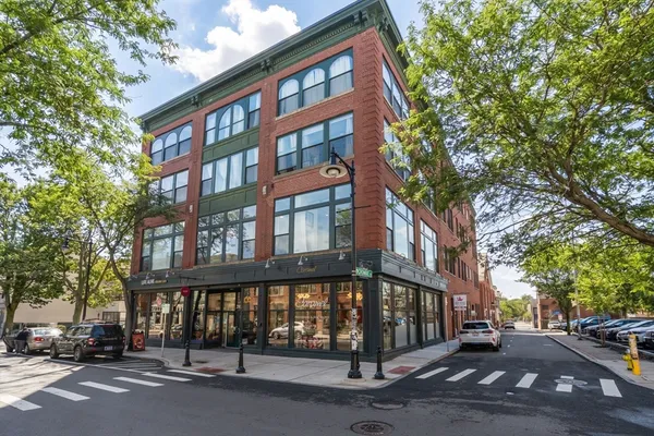 $550,000 | 281 Essex Street, Unit 206, Salem, MA 01970