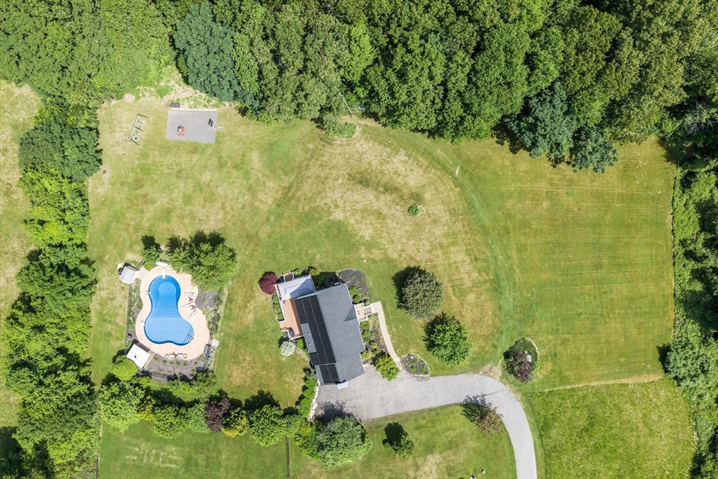 98 North End Road Townsend, MA 01469 - Photo 5 of 42
