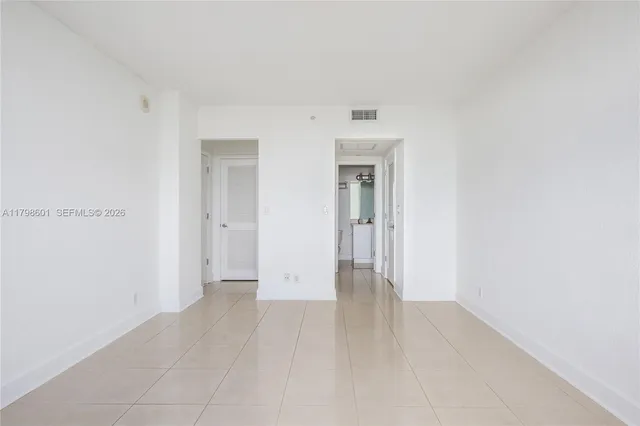 $3,300 | 401 69th Street, Unit 1413, Miami Beach, FL 33141