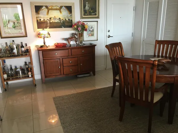 $3,300 | 401 69th Street, Unit 1413, Miami Beach, FL 33141