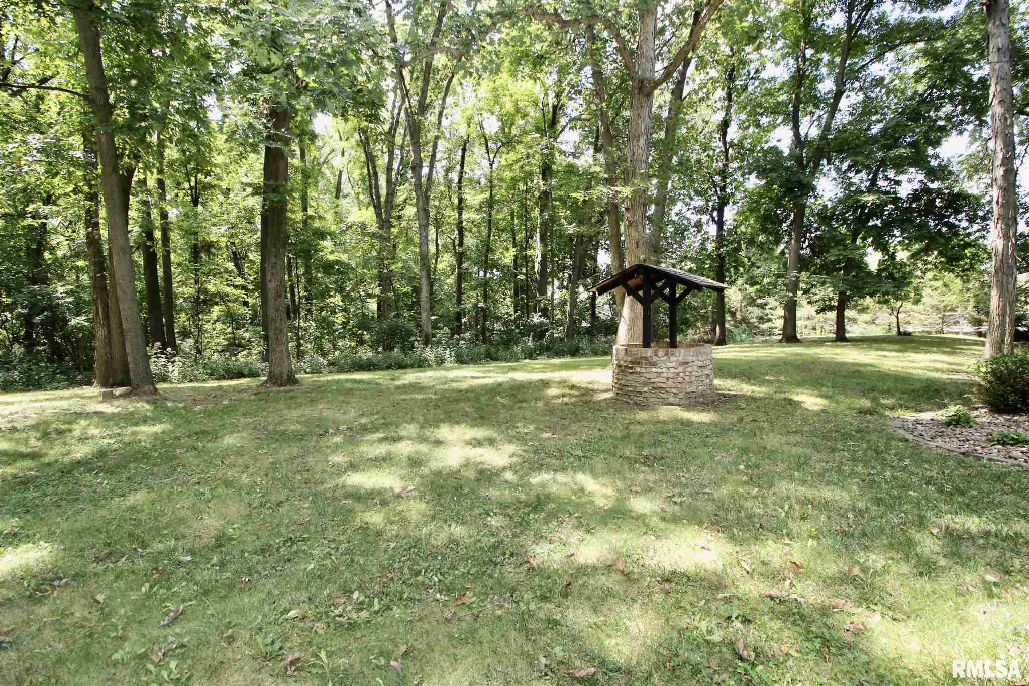 3173 Mall Road Pekin, IL 61554 - Photo 40 of 42