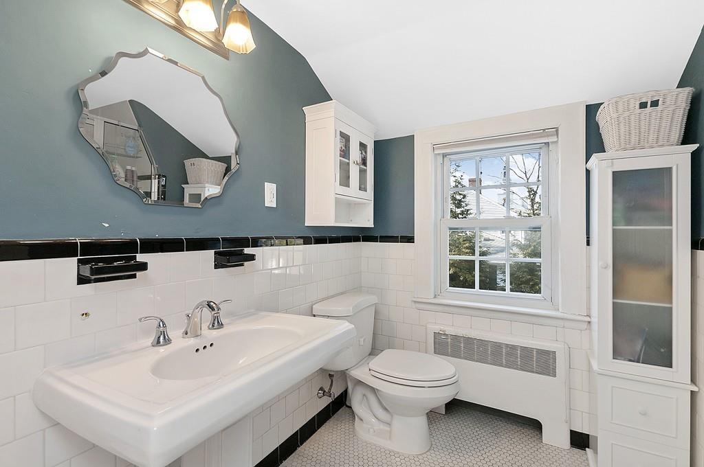 4 Winthrop Road Wayland, MA 01778 - Photo 12 of 20