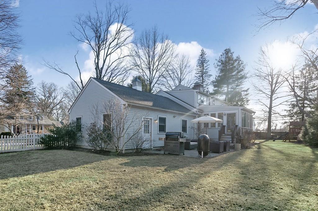 4 Winthrop Road Wayland, MA 01778 - Photo 18 of 20