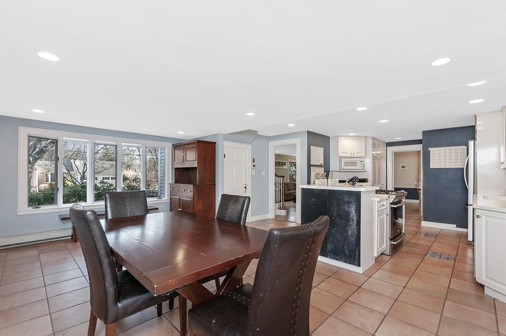 4 Winthrop Road Wayland, MA 01778 - Photo 6 of 20