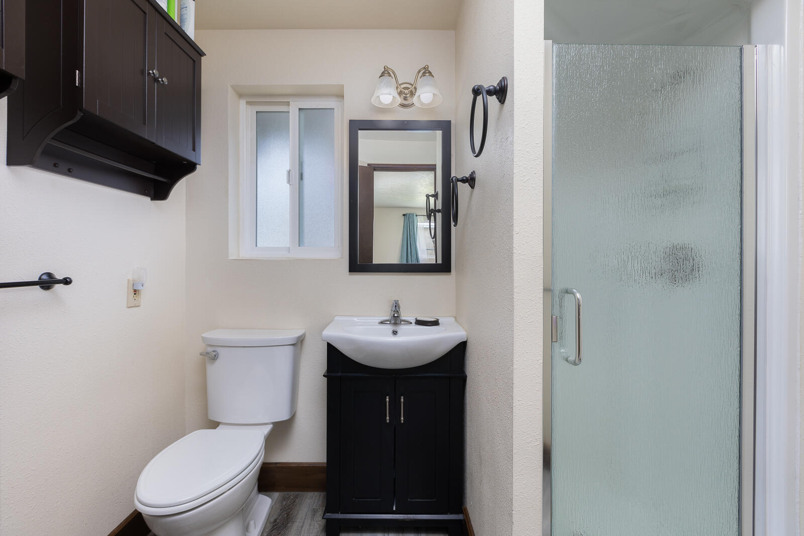 17775 Sandlake Road Cloverdale, OR 97112 - Photo 11 of 39 Primary Bath