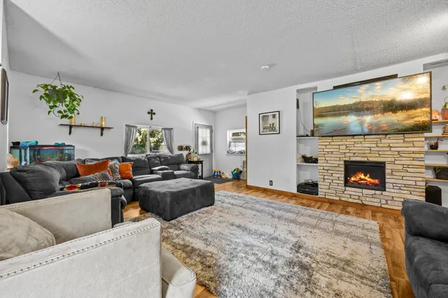 $260,000 | 308 8th Avenue Southeast, Forest Lake, MN 55025