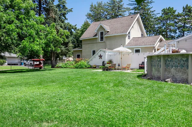 $260,000 | 308 8th Avenue Southeast, Forest Lake, MN 55025