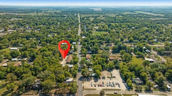 $449,900 | 401 South Donoho Street, Clarksville, TX 75426