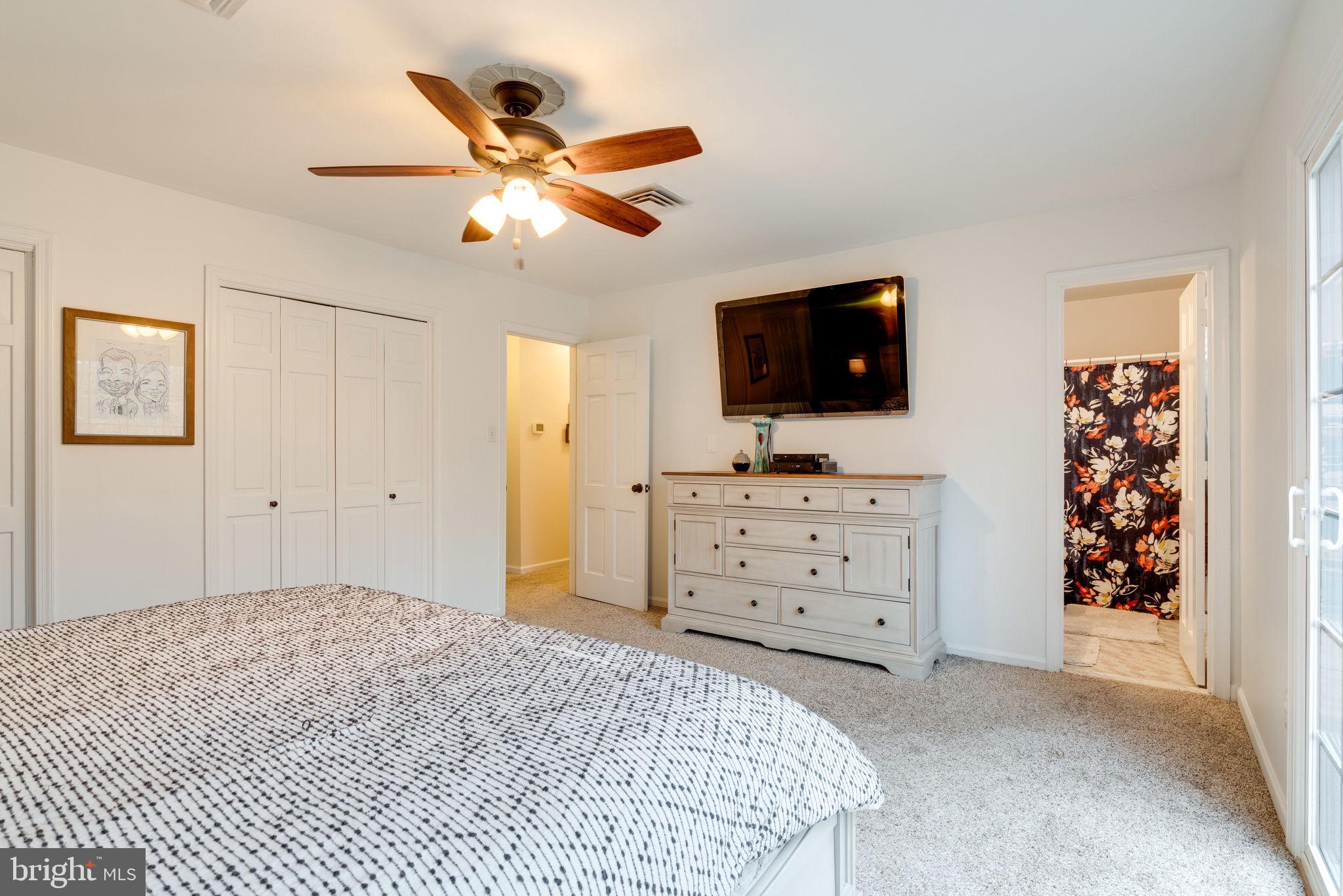 3718 Russell Road Woodbridge, VA 22192 - Photo 13 of 33 Gallery Image 13