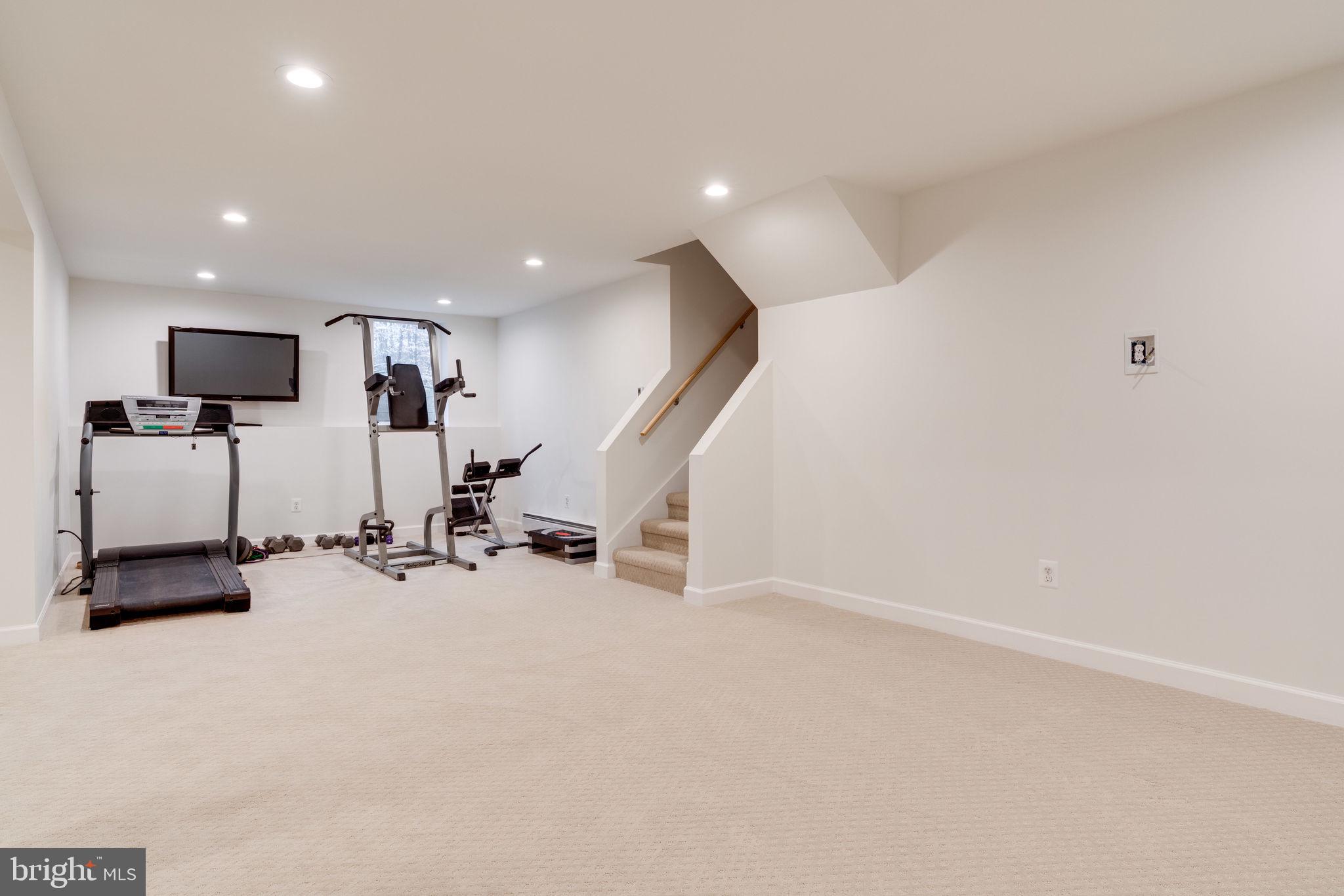 3718 Russell Road Woodbridge, VA 22192 - Photo 26 of 33 Gallery Image 26