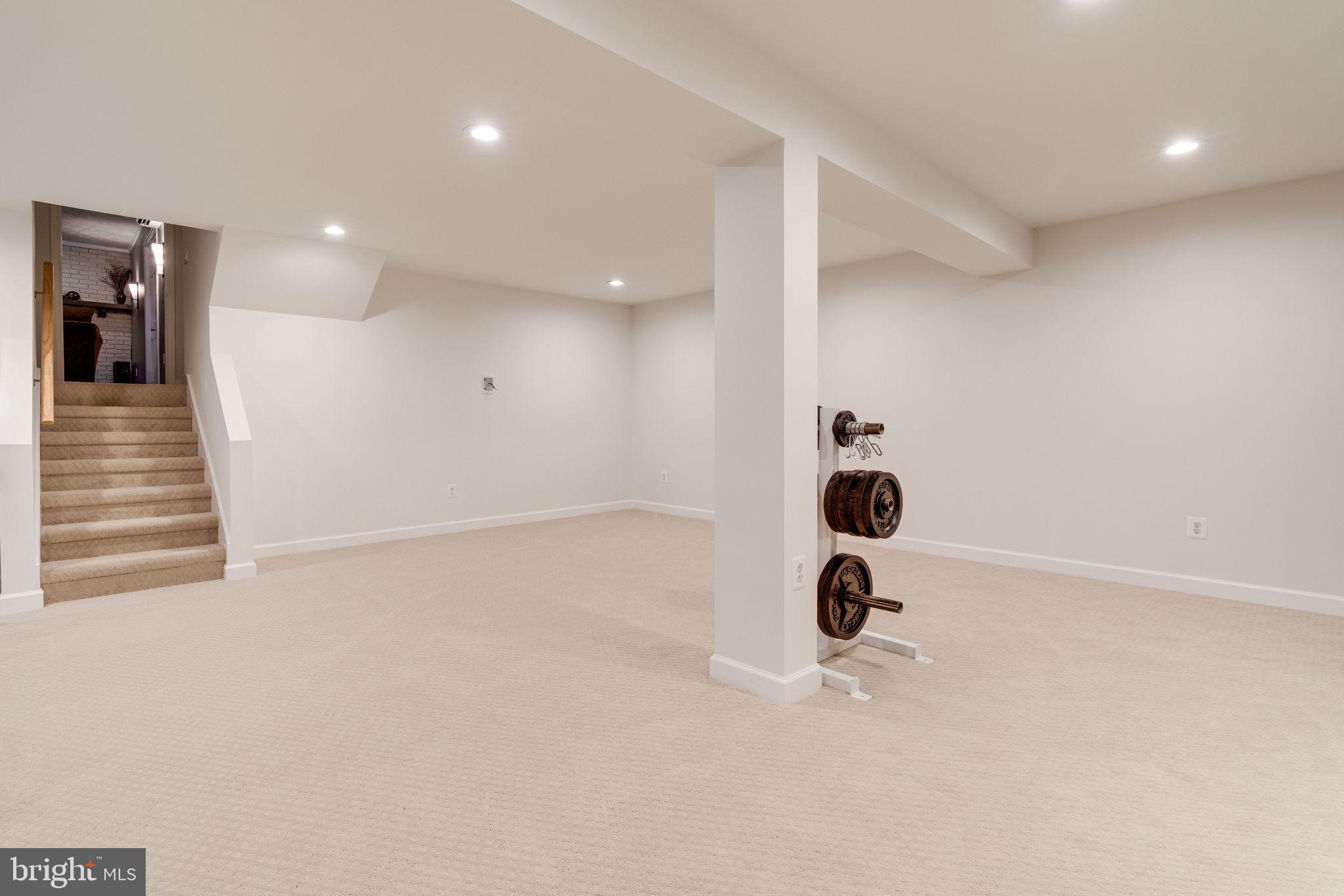 3718 Russell Road Woodbridge, VA 22192 - Photo 27 of 33 Gallery Image 27