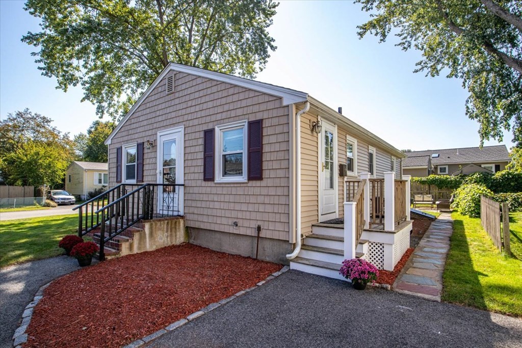 83 Hooper Road Dedham, MA 02026 - Photo 2 of 41 Gallery Image 2