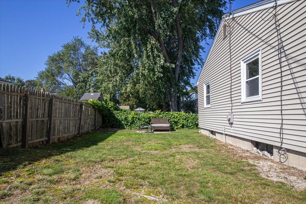83 Hooper Road Dedham, MA 02026 - Photo 36 of 41 Gallery Image 36
