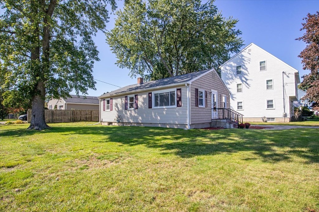 83 Hooper Road Dedham, MA 02026 - Photo 38 of 41 Gallery Image 38