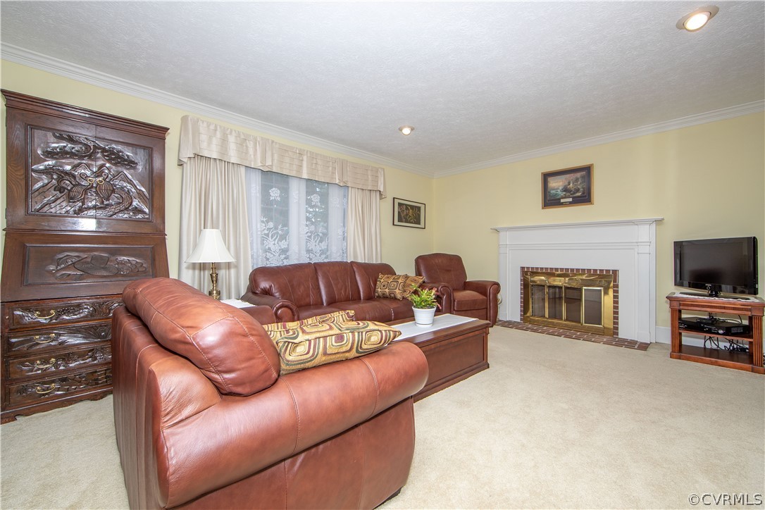208 Huntington Road Colonial Heights, VA 23834 - Photo 6 of 31 Sunken Living Room with masonry fireplace.