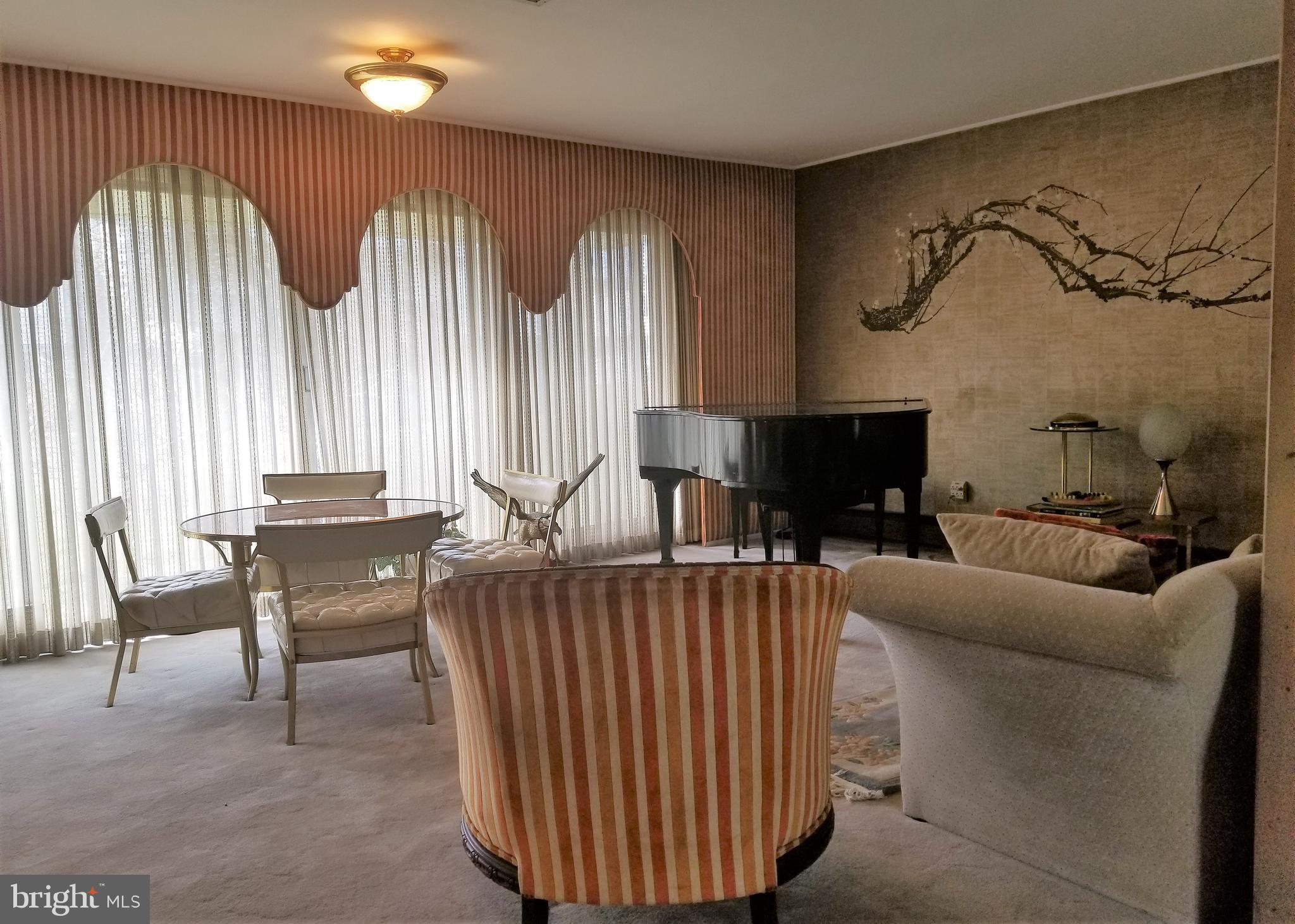 9 Red Berry Road Levittown, PA 19056 - Photo 3 of 44 Living Room - Sliding glass door wall