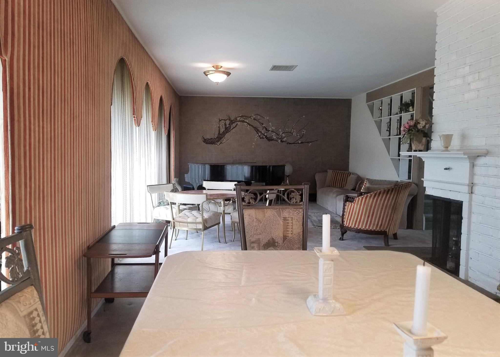 9 Red Berry Road Levittown, PA 19056 - Photo 9 of 44 View from Dinning room back toward Living room