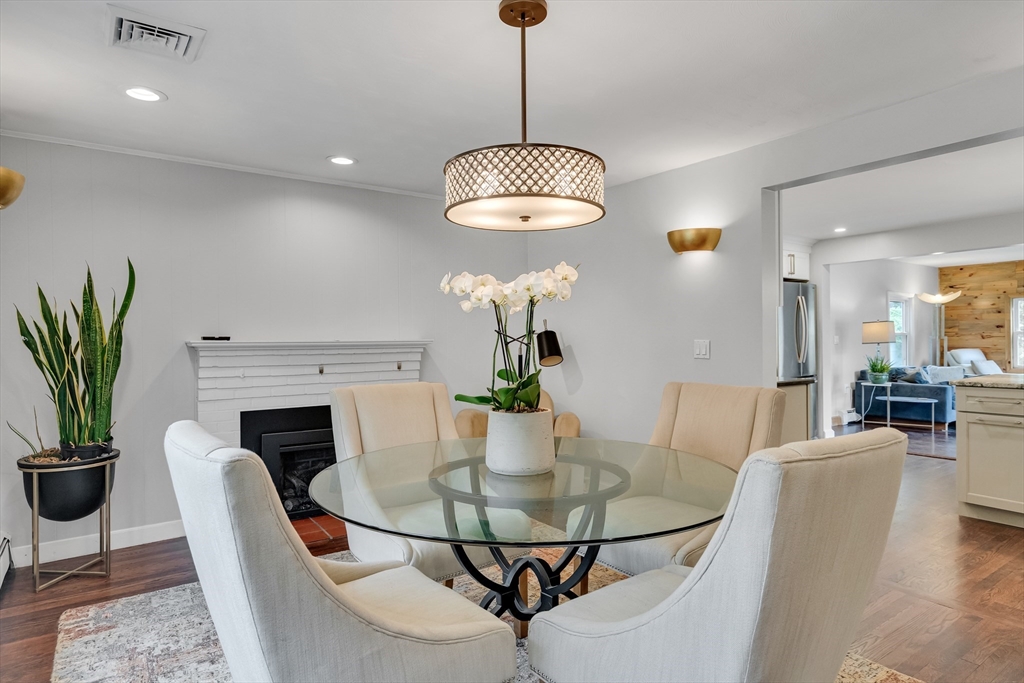 20 Chandler Road Burlington, MA 01803 - Photo 6 of 29 Gallery Image 6