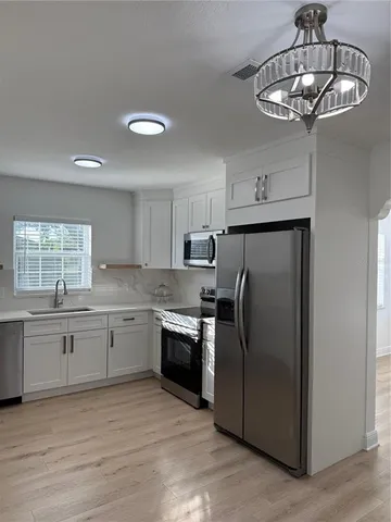 $2,400 | 2924 West Braddock Street, Tampa, FL 33607