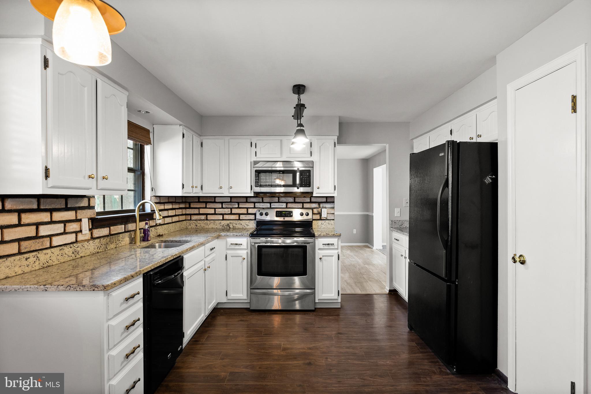 8 North Drive Tabernacle, NJ 08088 - Photo 14 of 29