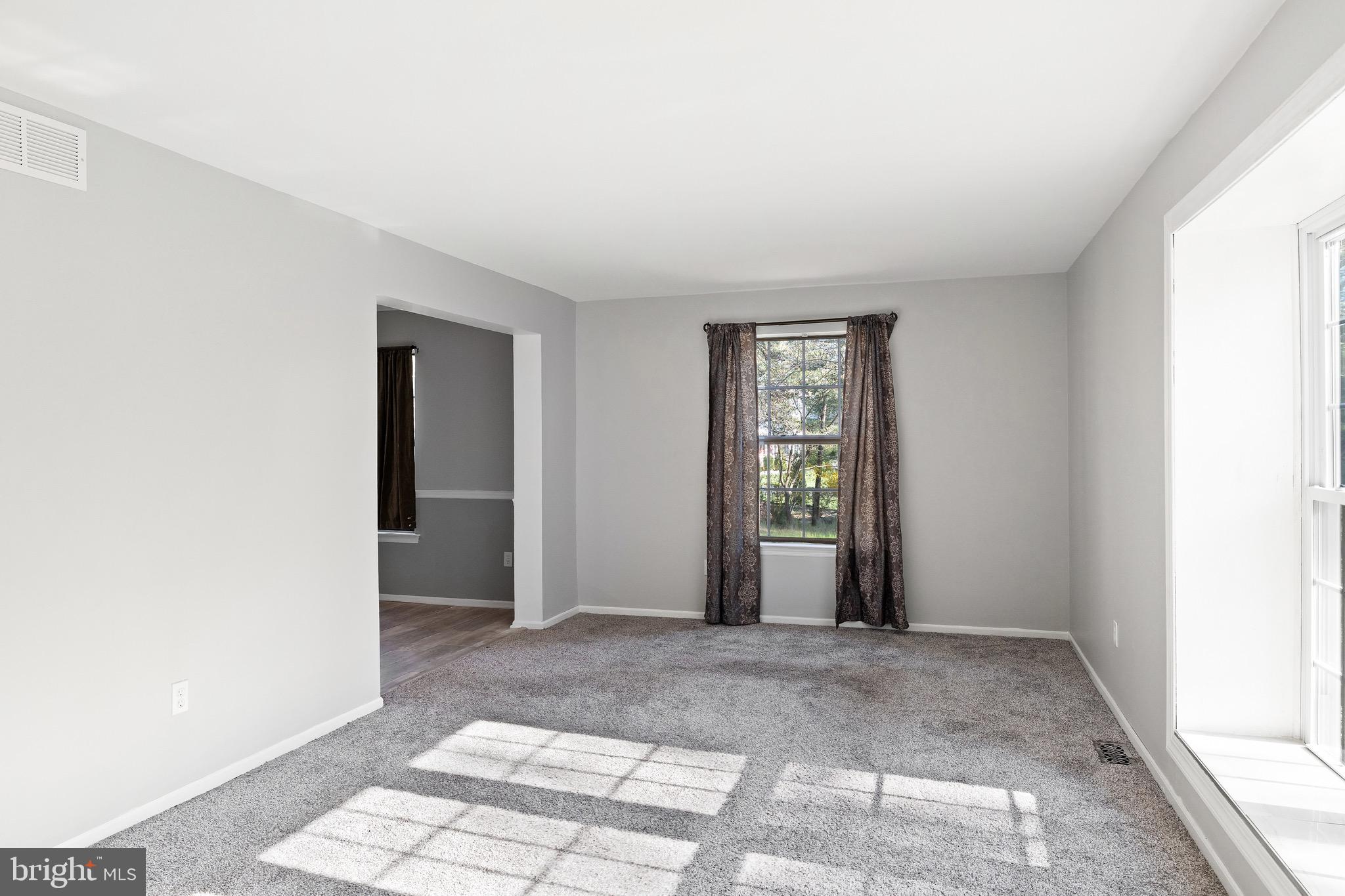 8 North Drive Tabernacle, NJ 08088 - Photo 6 of 29