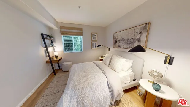 $3,926 | 1901 North Buena Vista Street, Unit 3305, Burbank, CA 91504