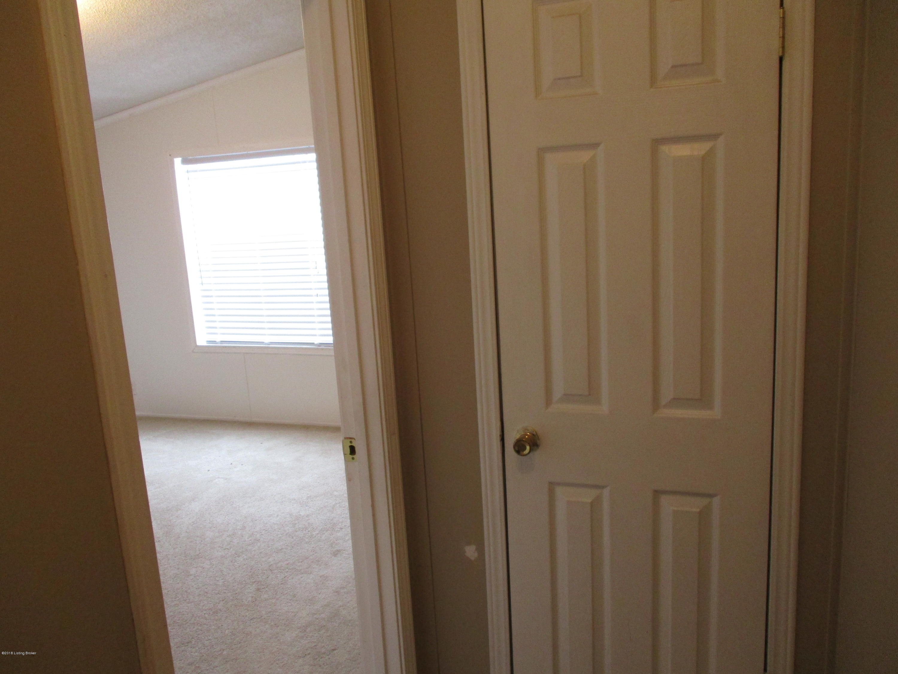 1084 Mack Thomas Road Elizabethtown, KY 42701 - Photo 21 of 29 IMG_0218