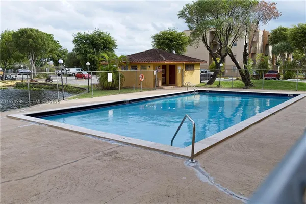 $2,300 | 4717 Northwest 7th Street, Unit 70410, Miami, FL 33126