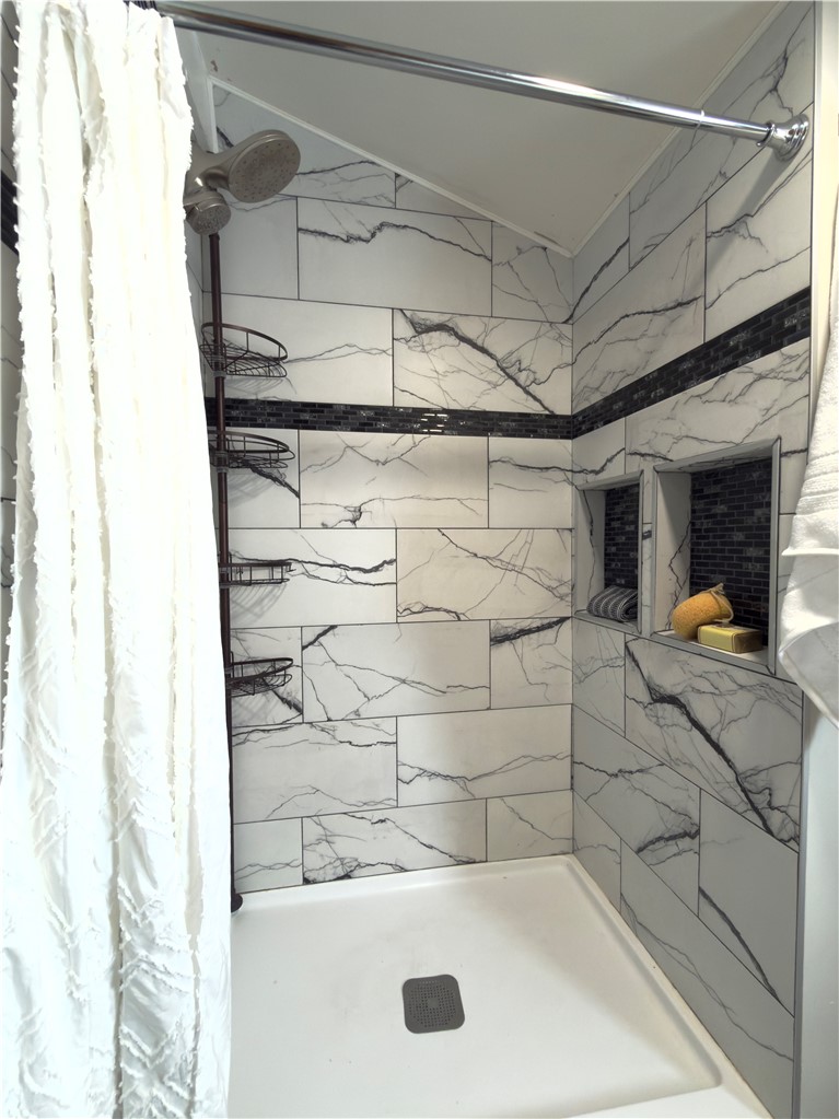 188 Estall Road Greece, NY 14616 - Photo 9 of 19 Walk-in Shower