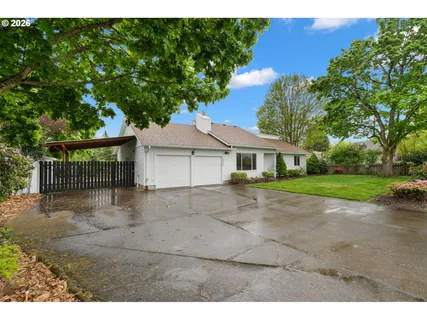 $729,900 | 24950 Airport Road Northeast, Aurora, OR 97002