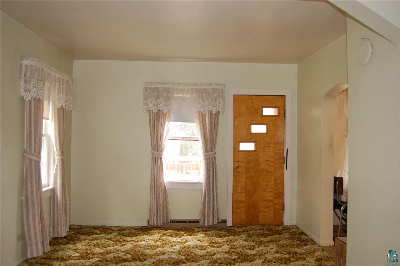 291 Marks Road Esko, MN 55733 - Photo 8 of 13 LIVING ROOM