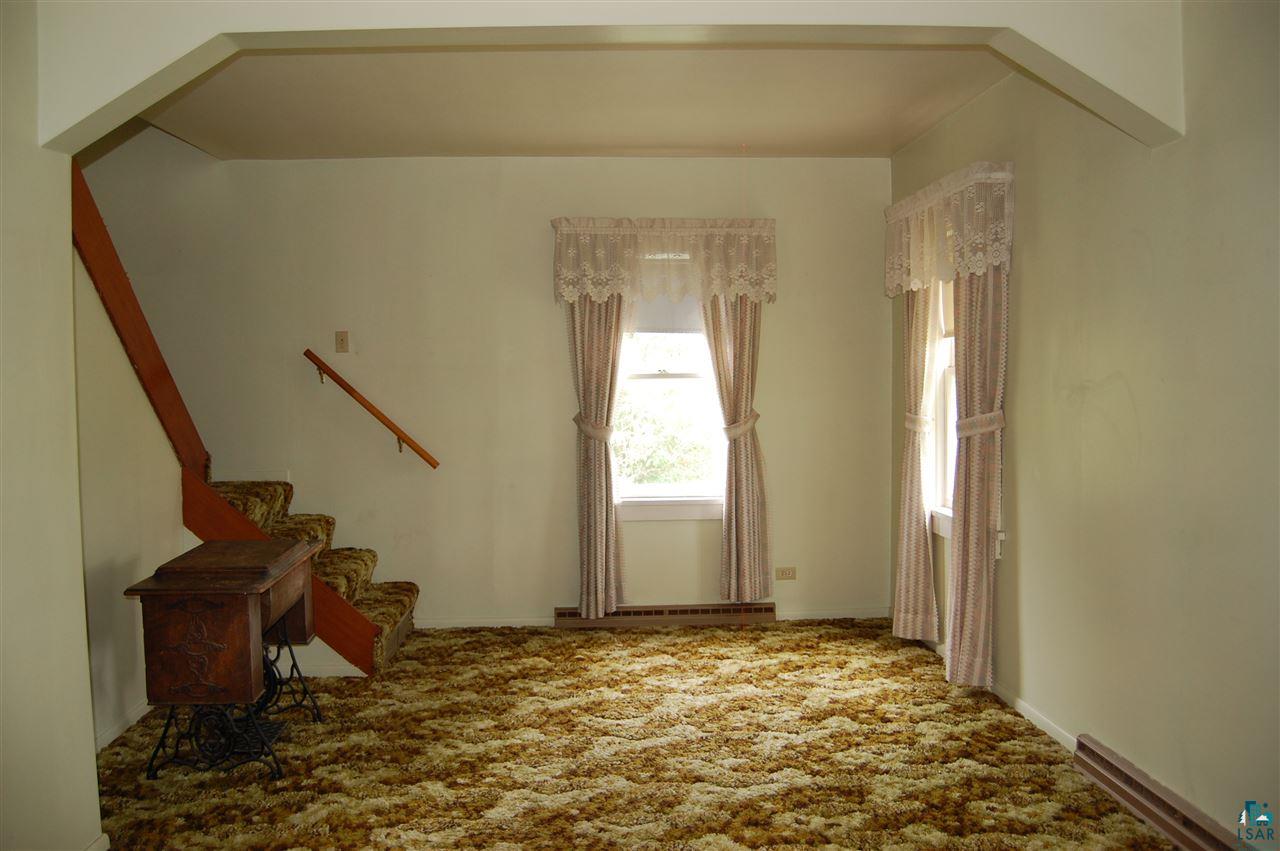 291 Marks Road Esko, MN 55733 - Photo 9 of 13 LIVING ROOM