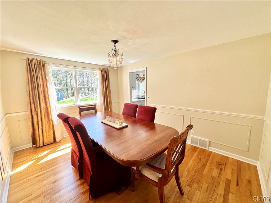 7297 Dabney Lane Manlius, NY 13066 - Photo 15 of 47 Dining Room