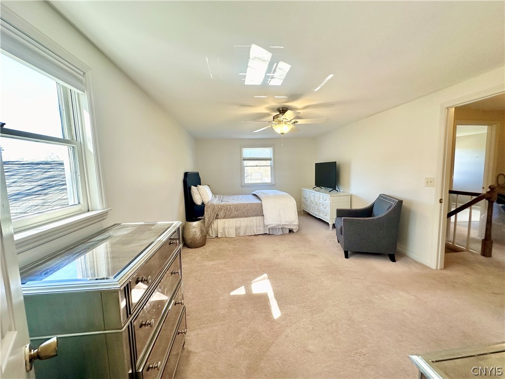 7297 Dabney Lane Manlius, NY 13066 - Photo 23 of 47 Primary Suite w/walk in closet & en suite