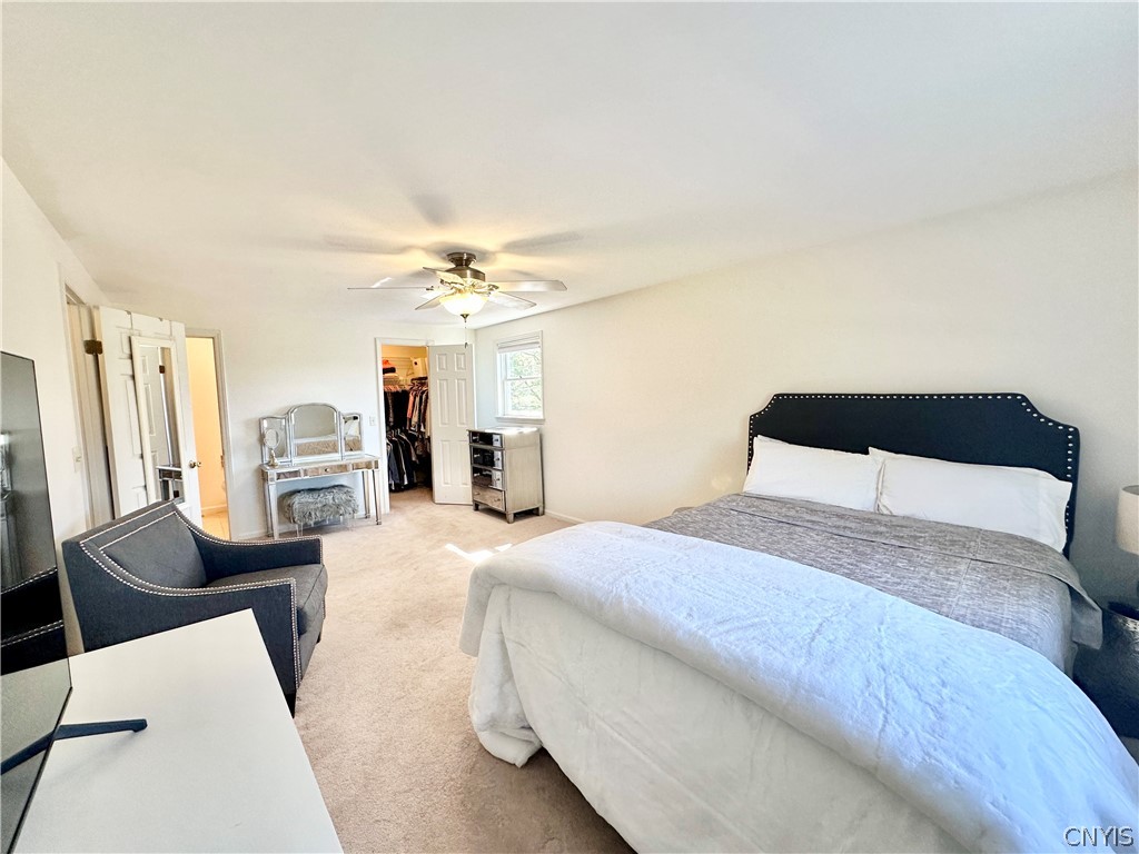 7297 Dabney Lane Manlius, NY 13066 - Photo 24 of 47 Primary Suite w/walk in closet & en suite