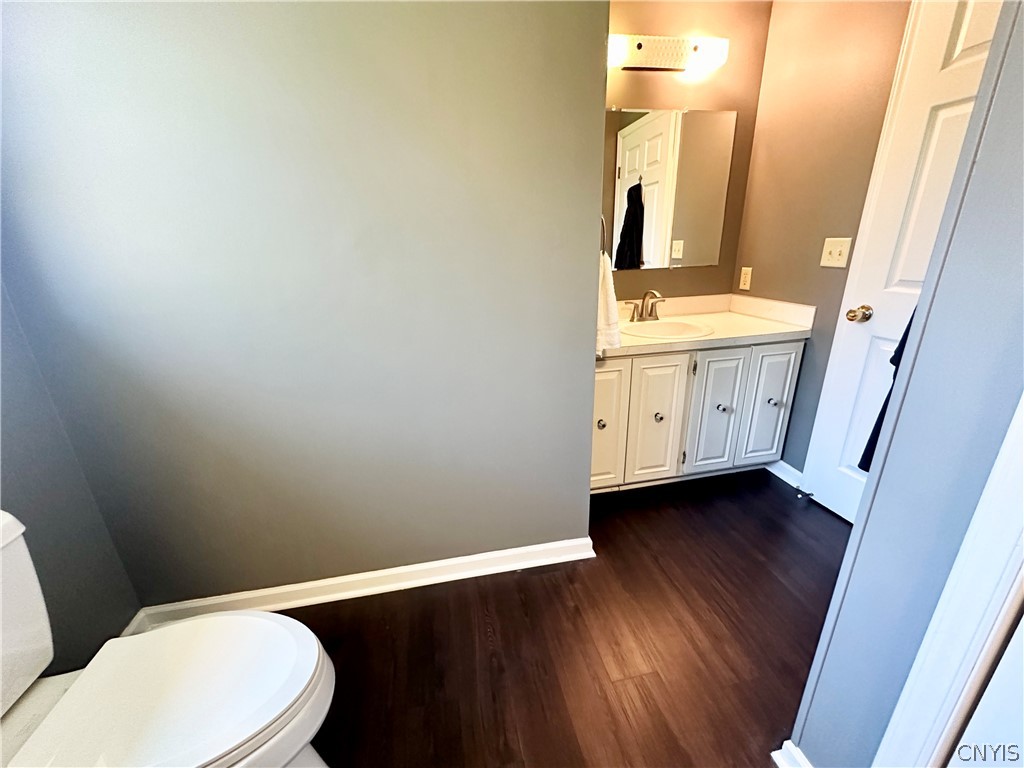 7297 Dabney Lane Manlius, NY 13066 - Photo 40 of 47 2nd Floor Full Bath & Laundry