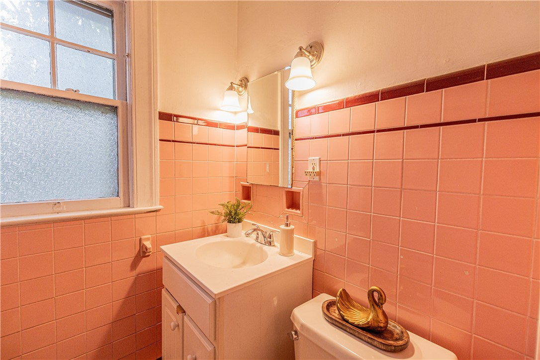 42 Thayer Street Rochester, NY 14607 - Photo 21 of 32
