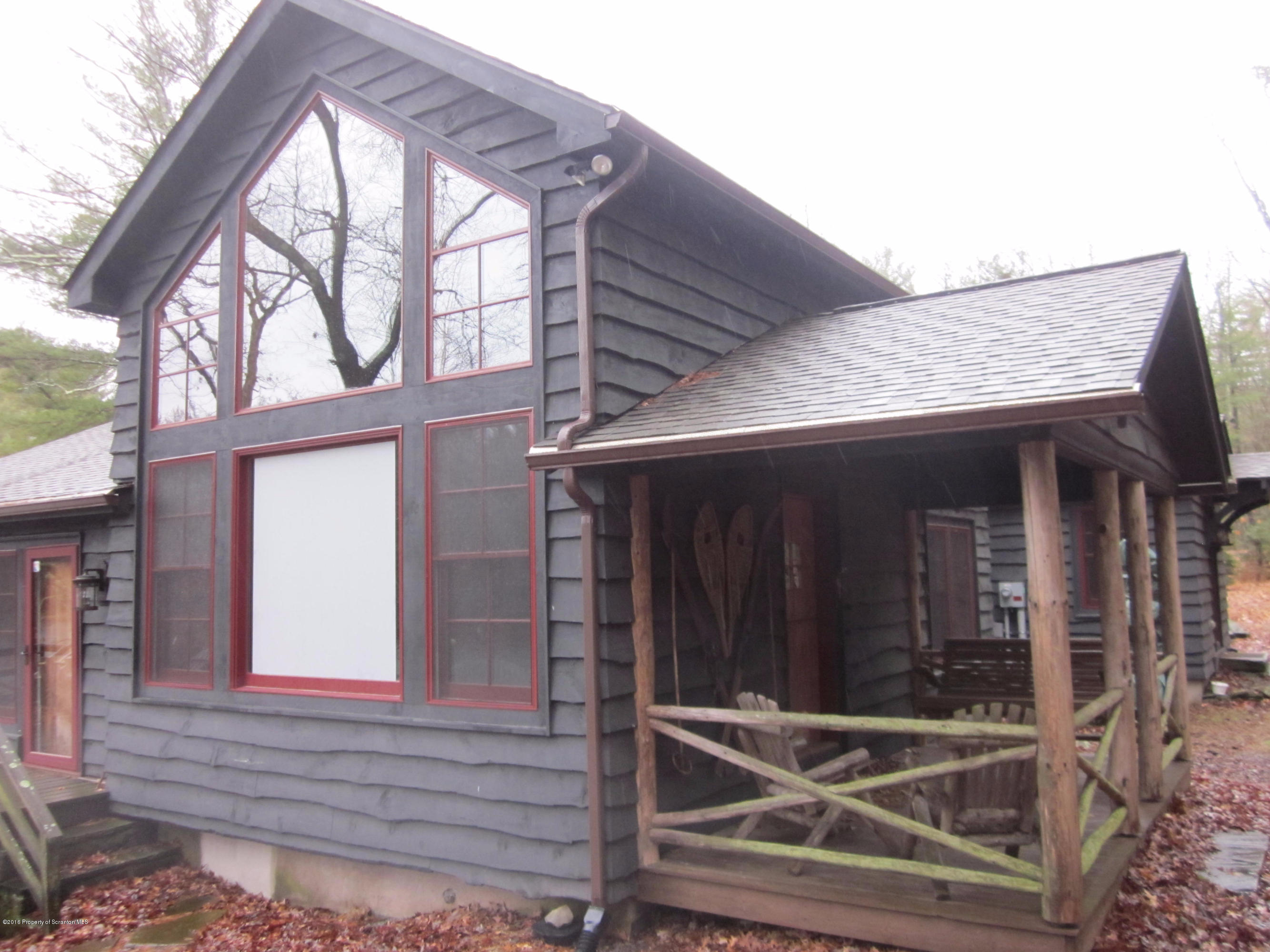 30 Westside Road Hawley, PA 18428 - Photo 5 of 25 Gallery Image 5