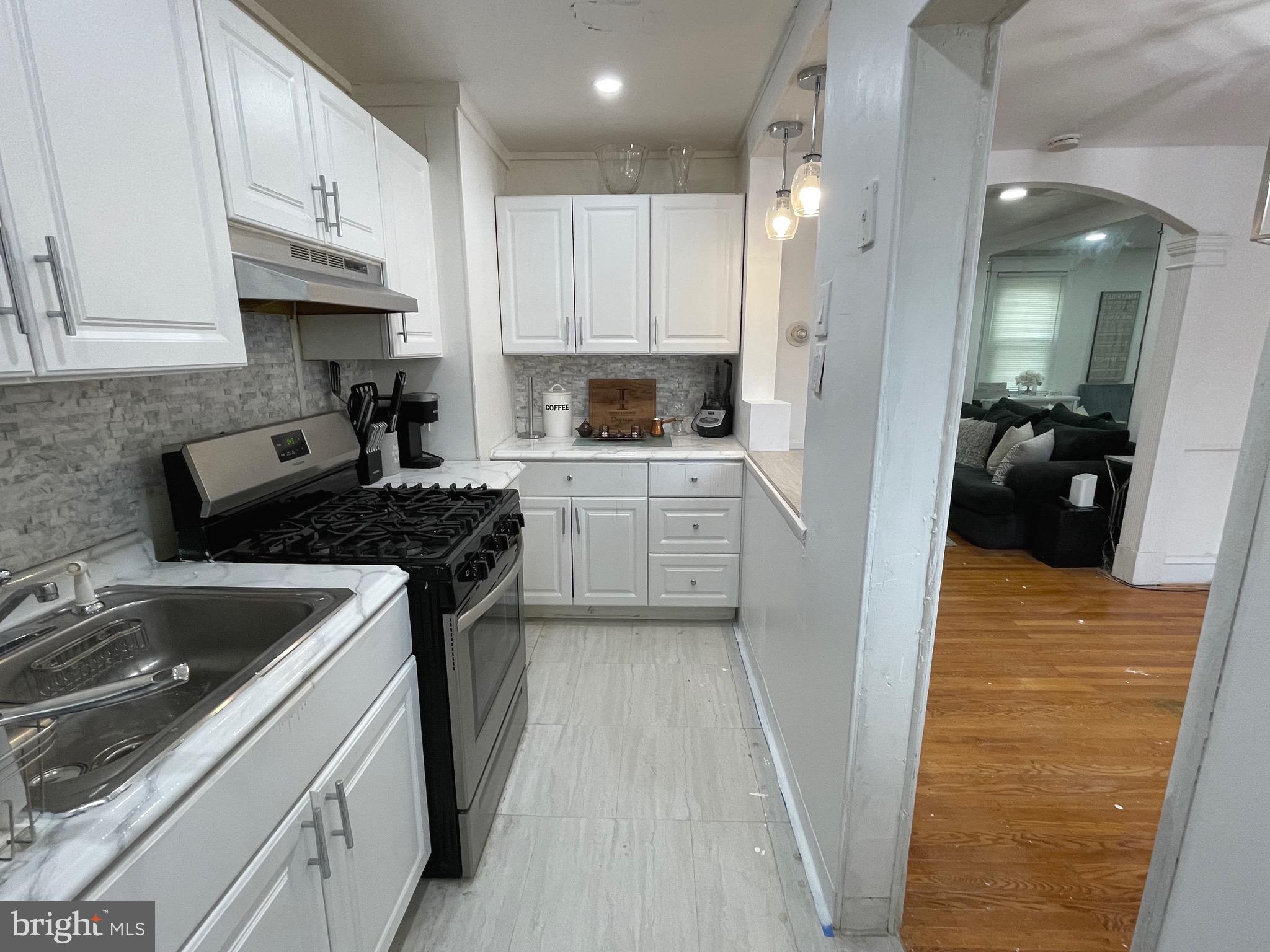 621 Copley Road Upper Darby, PA 19082 - Photo 8 of 13