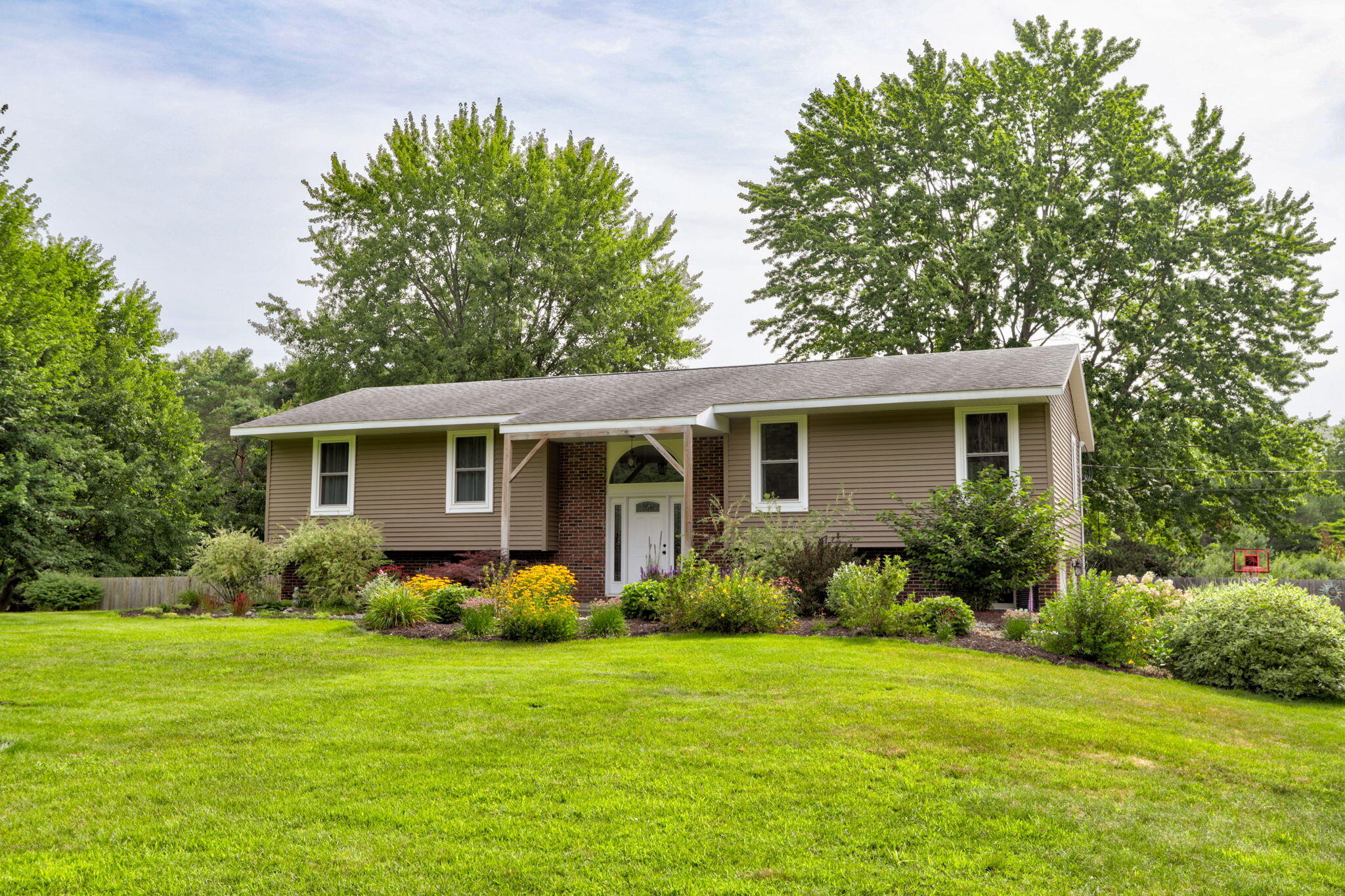 3566 South Brooks Road Muskegon, MI 49444 - Photo 8 of 70 20-web-or-mls-3566-s-brooks-rd