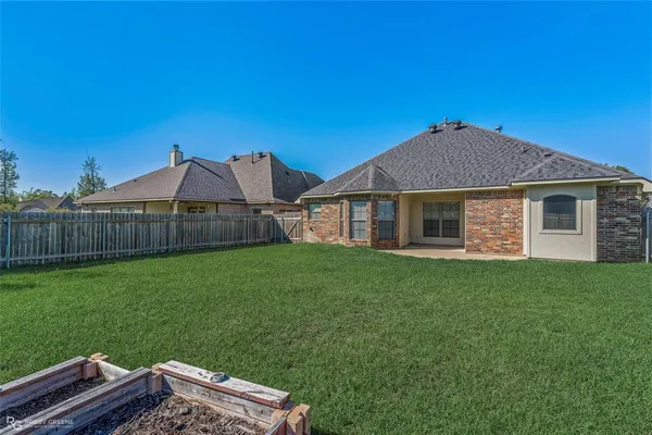 $269,900 | 204 Pearwood Circle, Haughton, LA 71037